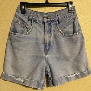 Bill Blass Women’s Vintage Size 8 Distressed Cuffed Hem Blue Jean Shorts
